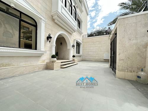 04 Bedroom Luxurious villa In Salwa