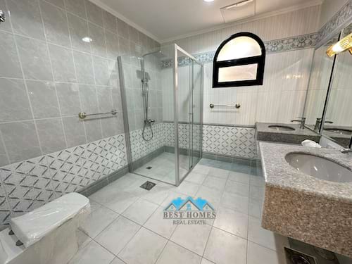 04 Bedroom Luxurious villa In Salwa