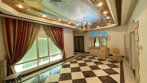 Beautiful Huge 7 Bedroom Villa in Yarmouk