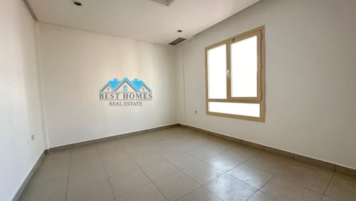 Nice and Spacious 3 Bedrooms Apartment in Salmiya