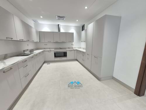 3 Bedrooms Spacious Apartment in Saddiq