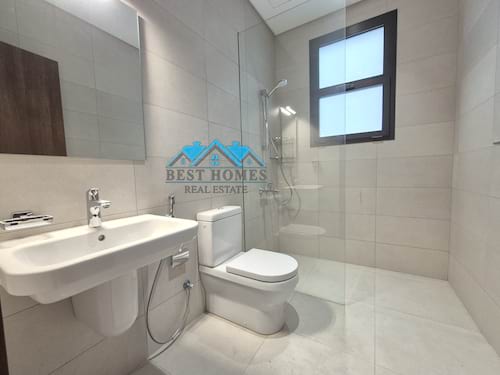 3 Bedrooms Spacious Apartment in Saddiq