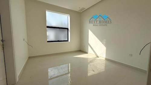 Brand New 3 Bedrooms Floor in Massayal