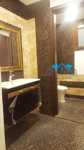 5 Bedrooms Ground Floor Available in Bayan