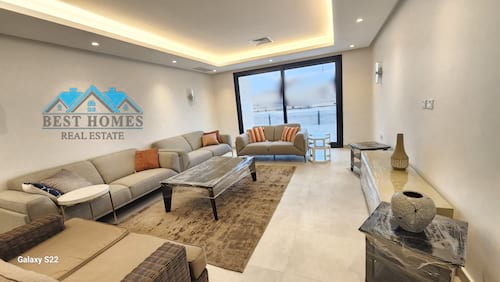 Modern and Luxurious 5 Bedrooms Penthouse Floor in Salwa