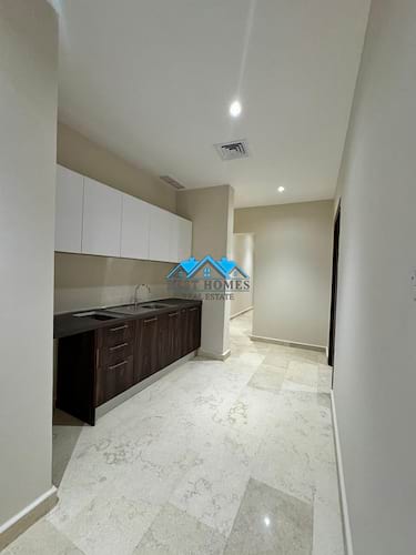 4 Bedrooms Duplex in a Compound in Abu Al Hasaniya