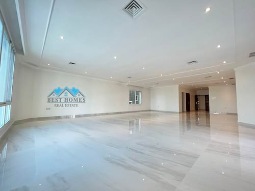 Spacious 03 bedroom floor in salwa