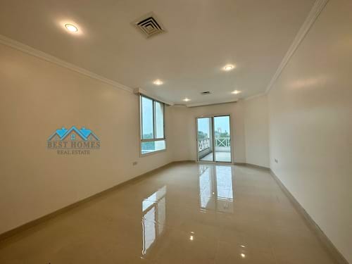 Spacious 03 bedroom floor in salwa