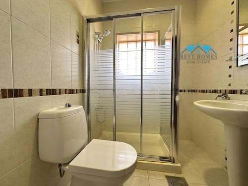 Modern 4 Bedrooms Spacious Apartment in Salwa