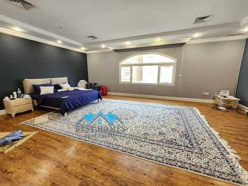 Spacious 4 Bedrooms villa in Abdallah al Mubarak area