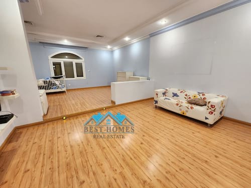 Spacious 4 Bedrooms villa in Abdallah al Mubarak area