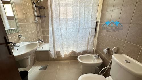 A nice and spacious 3 Bedroom furnished apartment in salwa