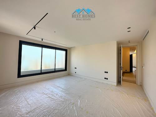 04 Master Bedrooms Brand New Floor in Dasma