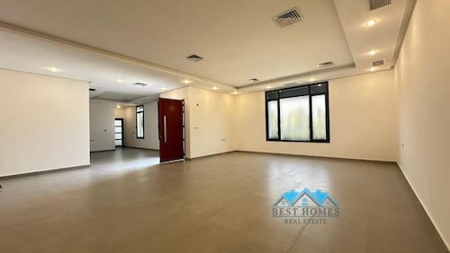Nice and Spacious Four Bedrooms Floor in Mishref