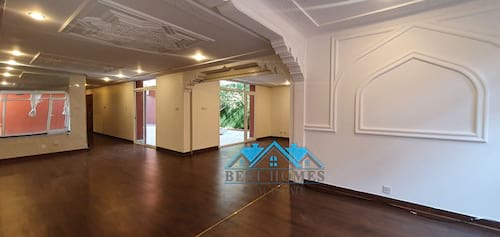 Nice and Spacious 3 Bedrooms Private Villa in Salwa