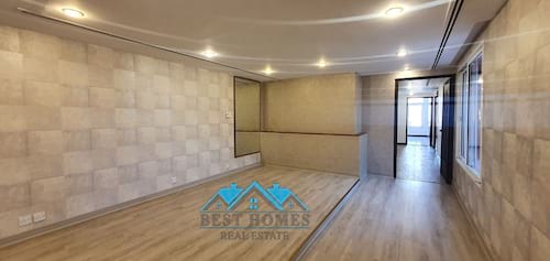 Nice and Spacious 3 Bedrooms Private Villa in Salwa