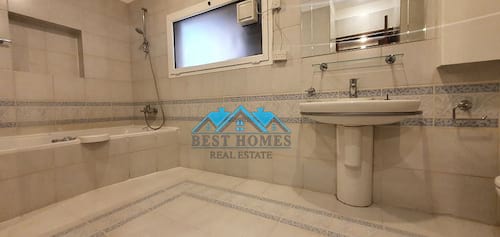 Nice and Spacious 3 Bedrooms Private Villa in Salwa