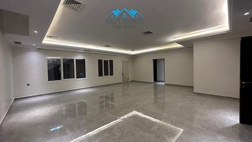 Renovated 7 bedroom duplex with garden and swimming pool in Al Shuhada