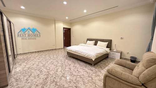 Fully furnished 03 Bedroom Floor in Surra