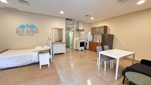 Nice and spacious Ground Floor studio in Salmiya