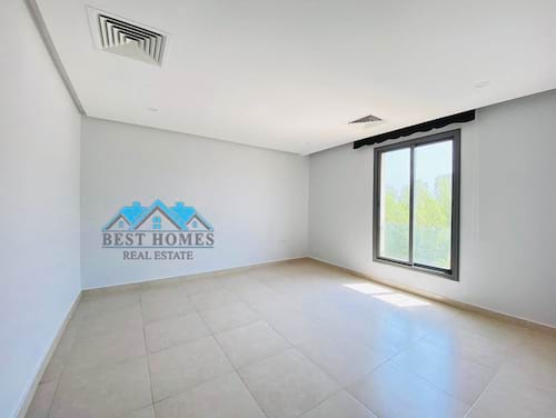 Spacious 03 bedroom apartment with balcony in salwa