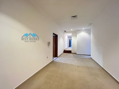 Nice and spacious 4 Bedrooms floor in a compound in Salwa