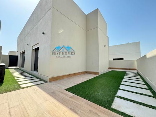 Modern 2 Bedrooms Roof Top Apartment with Huge Terrace in Saddiq