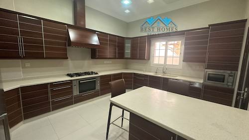 A Nice and Very Spacious 4 Bedrooms Ground-Floor Apartment in Rumaithiya