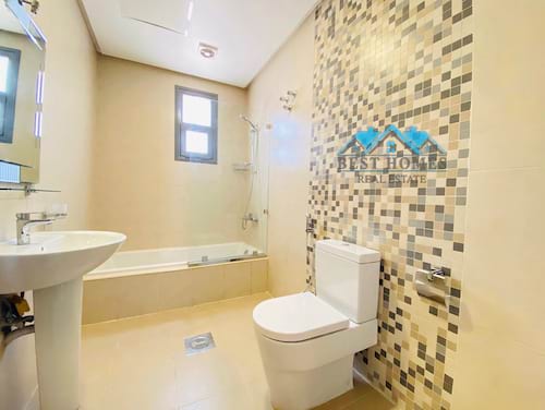 Spacious 03 bedroom apartment with balcony in salwa.