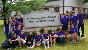 <b>Students at Soup Kitchen </b><br /> University of Success students volunteer at the St. Francis Soup Kitchen in Scranton.