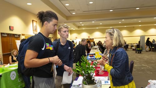 Students Find Volunteer Opportunities at Fair banner image
