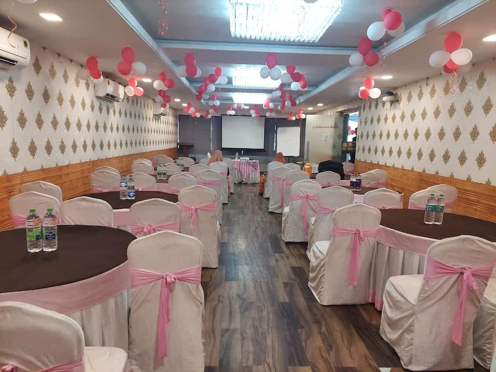 Hotel Konark Inn  in Indore