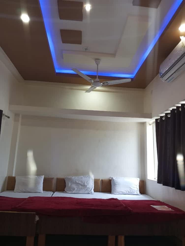 Shree Hari Lok Home Stay in India