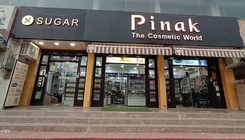 Pinak The Cosmetic World 