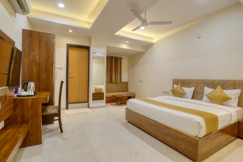 Hotel Konark in Indore