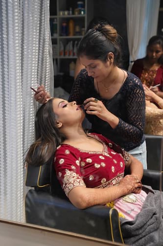 Zara bridal makeup studio and Zara beauty salon  in Prayagraj