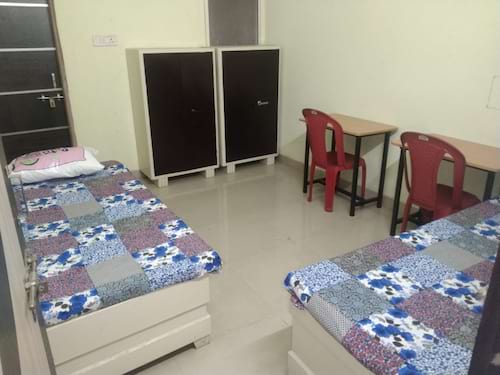 Shakuntala Girls Hostel Group in Indore