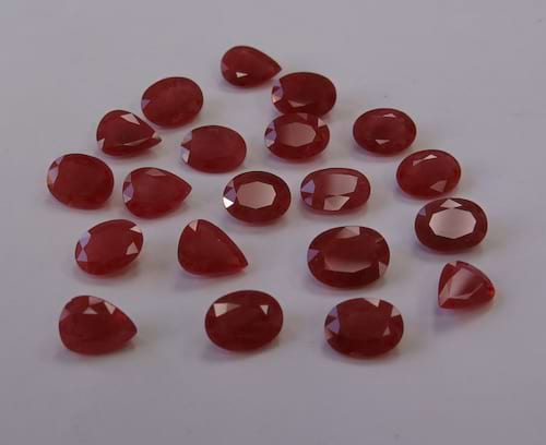 Ruby-Oval: 9mm x 7mm