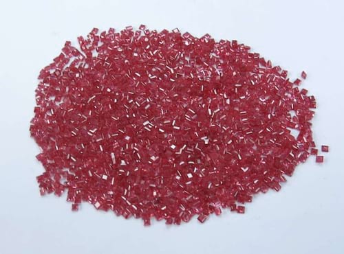 Ruby Square: 2.5mm - 3mm