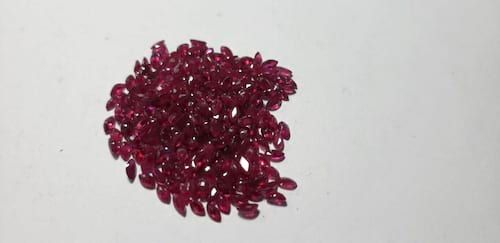 Ruby Marquise: 4mm x 2mm