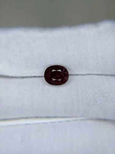 Ruby Oval: 3.41ct