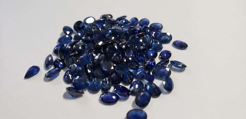 Blue Sapphire-Oval: 7mm x 5mm