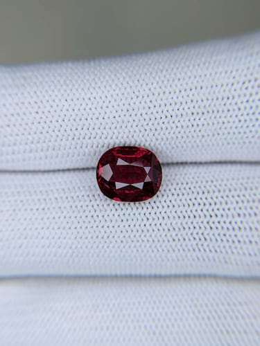 Ruby Oval: 3.19ct