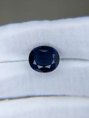 Blue Sapphire Oval: 10.73ct