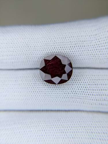 Ruby Oval: 6.28ct