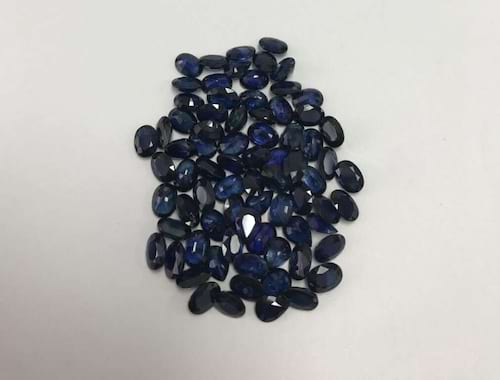 Blue Sapphire-Oval: 7mm x 5mm