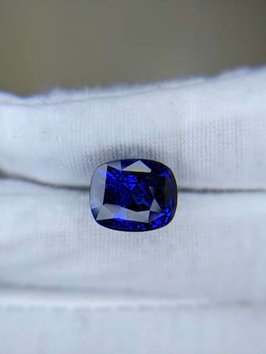 Blue Sapphire Cushion: 8.67ct