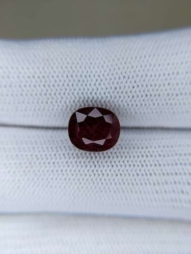 Ruby Cushion : 4.05ct