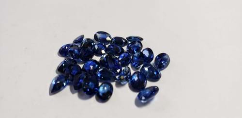Blue Sapphire-Oval: 6mm x 4mm