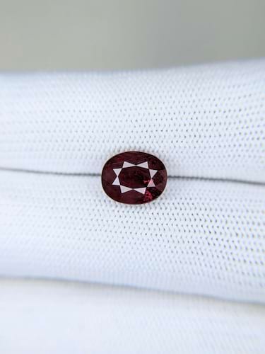 Ruby Oval: 3.62ct
